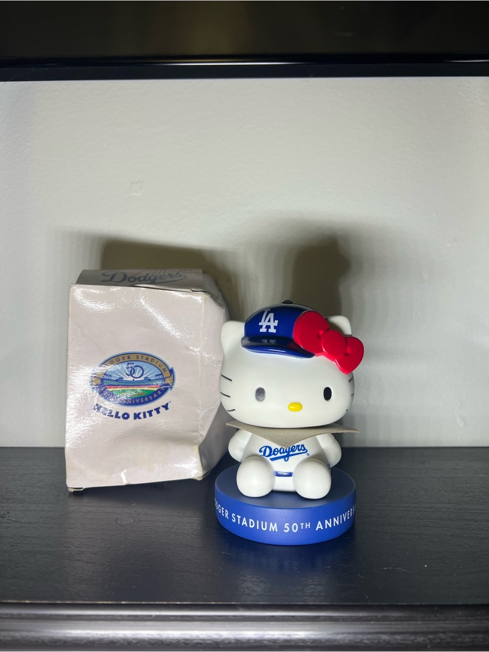 Y2K 2012 Hello Kitty Los Angeles Dodgers 50th Anniversary Bobblehead SGA NIB